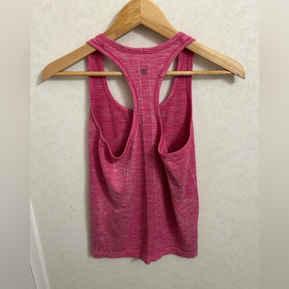 Lululemon Swiftly Tech Racerback size 6 - Picture 8 of 8